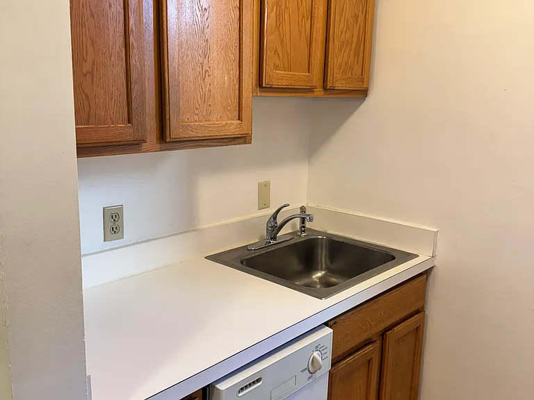 111 Norway St #401 — Photo 8