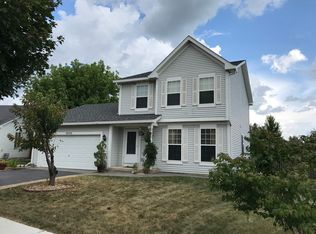 2020 Matthew Dr, Montgomery, IL 60538