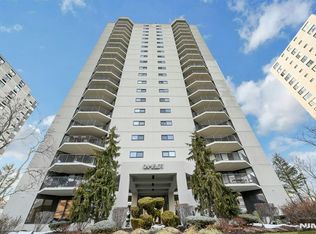 245 Prospect Ave APT 12B, Hackensack, NJ 07601