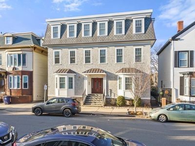 844 E 4th St APT 3, South Boston, MA, 02127