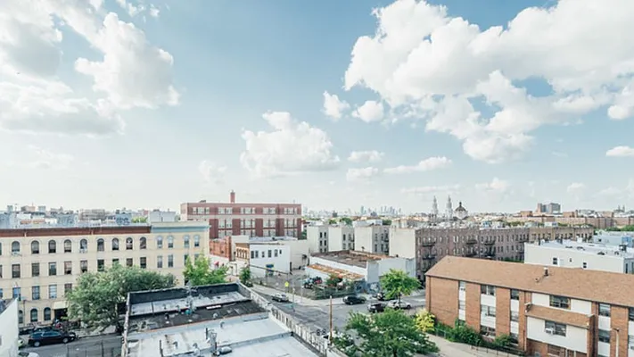 Rented by Nooklyn NYC LLC | media 35