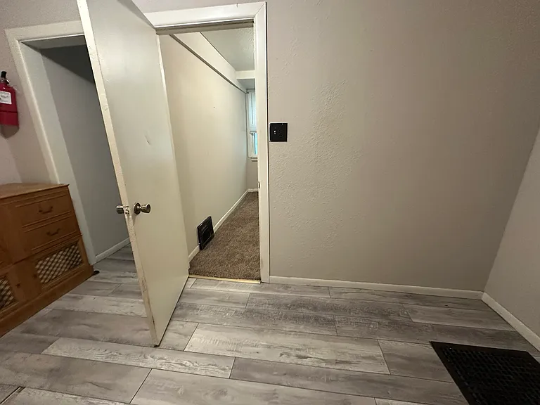 1025 E Washington St #2 — Photo 8