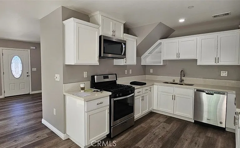 12308 Valley View Ave — Photo 46