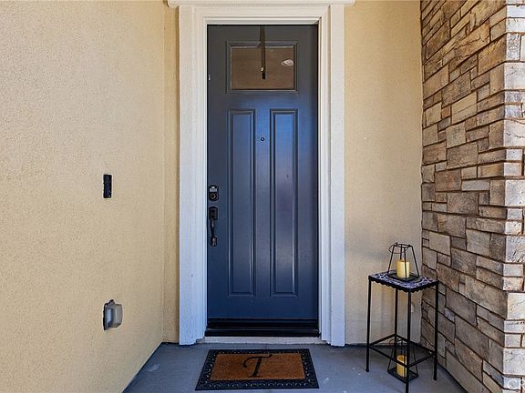 4th image of 39260 Deergrass Dr