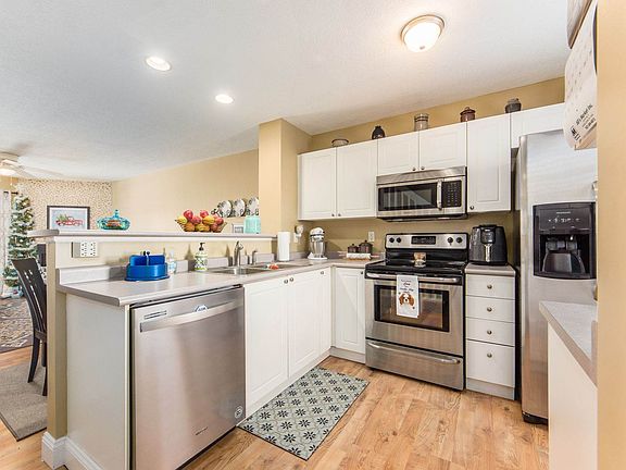 3rd image of 1037 Watkins Glen Ct #1037