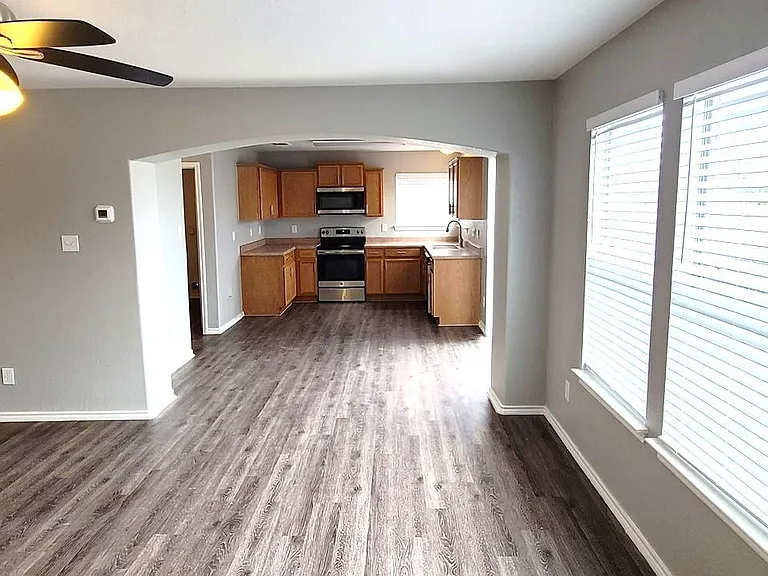 8506 Adams Hill Dr — Photo 4
