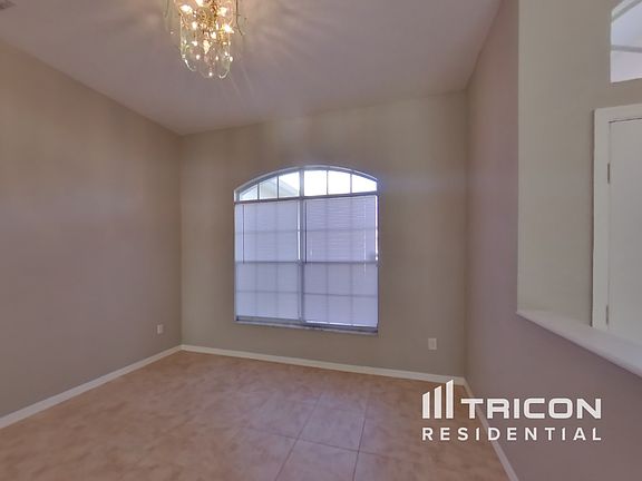 3rd image of 4007 Thackery Way