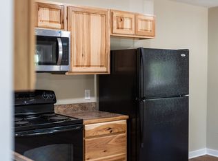 27 Orchardside Ct #B, Fairfield, VA 24435