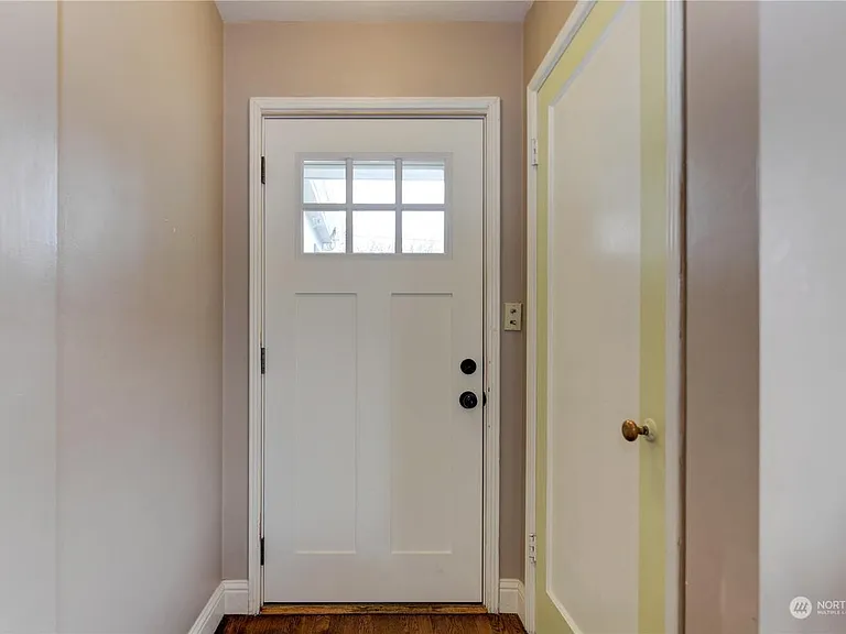 2113 Adams St SE #A — Photo 15