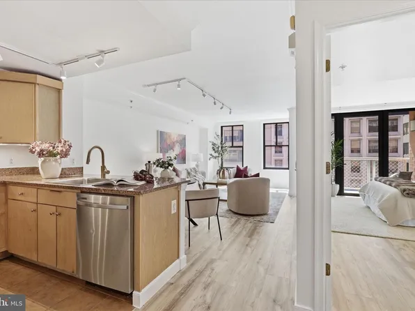 631 D St NW APT 827, Washington, DC 20004