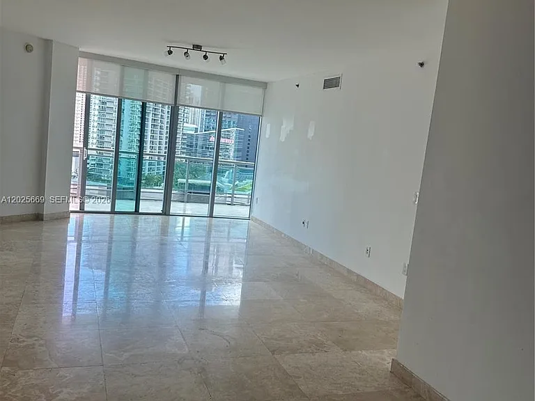 350 S Miami Ave #2302 — Photo 6