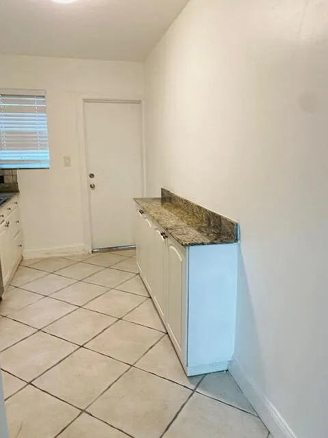 1 bed, 1.0 bath, 900 sqft, $1,750 — Photo 3