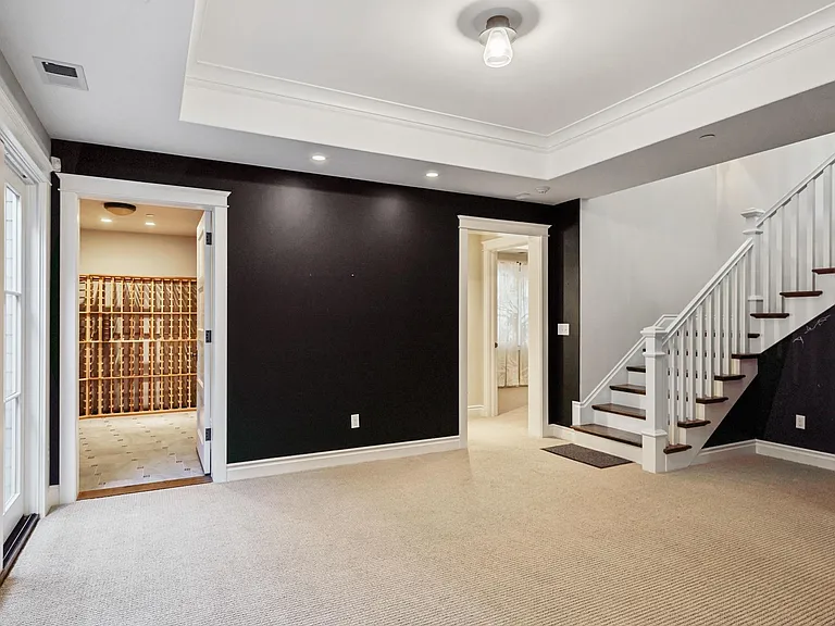 240 University Dr — Photo 21