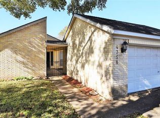 4358 Willow Beach Dr, Houston, TX 77072