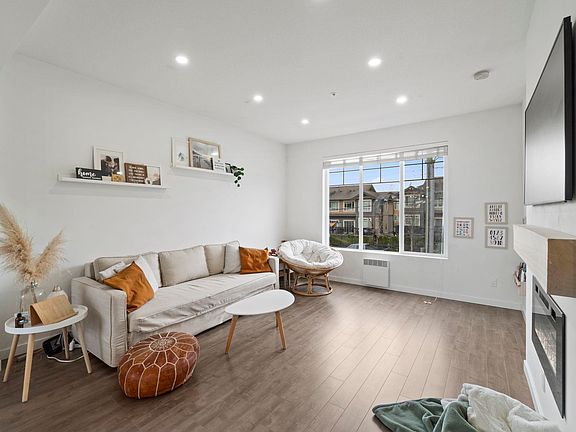 5th image of 11272 240th St #53