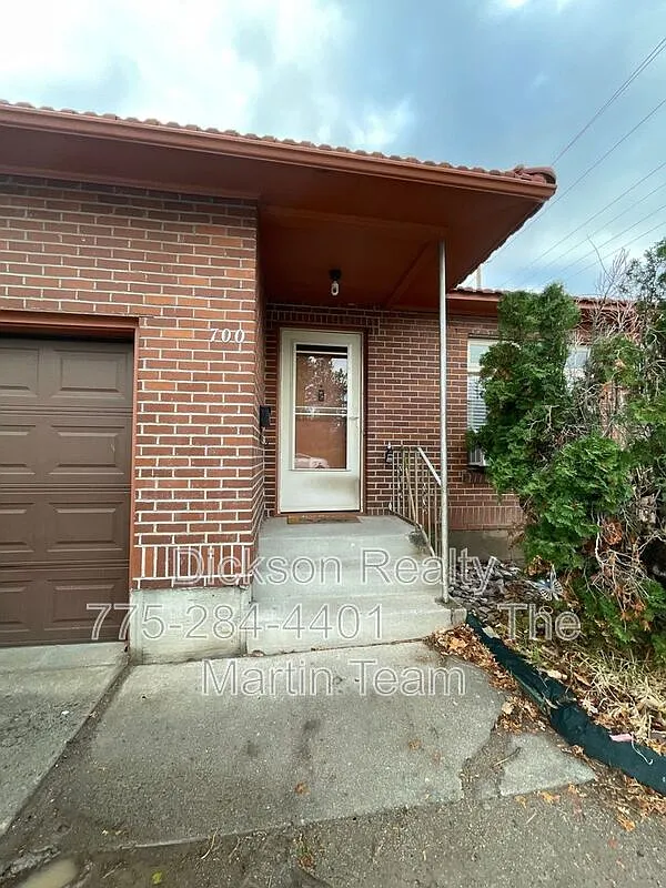1 bed, 1.0 bath, 720 sqft, $1,350 — Photo 1