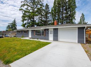 1460 NE 7th Pl, Oak Harbor, WA 98277