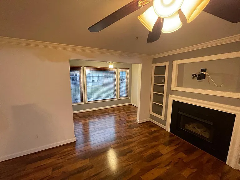 8303 Bluebird Way #C — Photo 5
