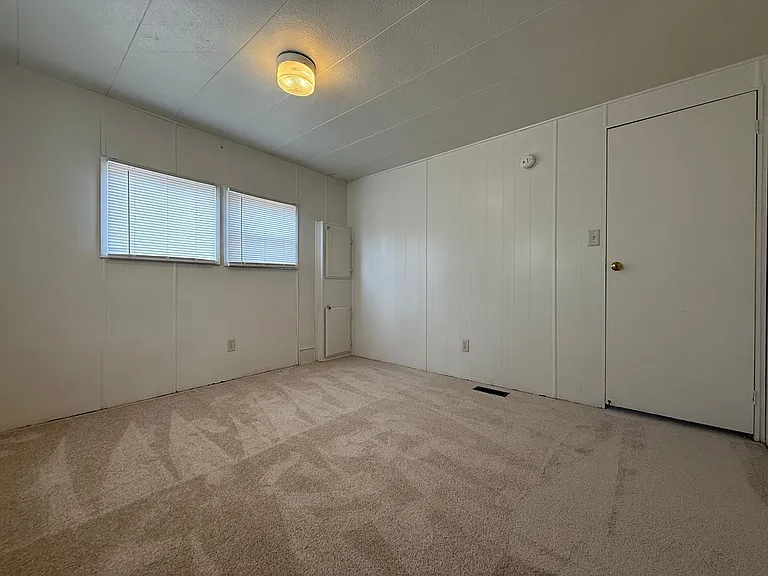 460 South St — Photo 19
