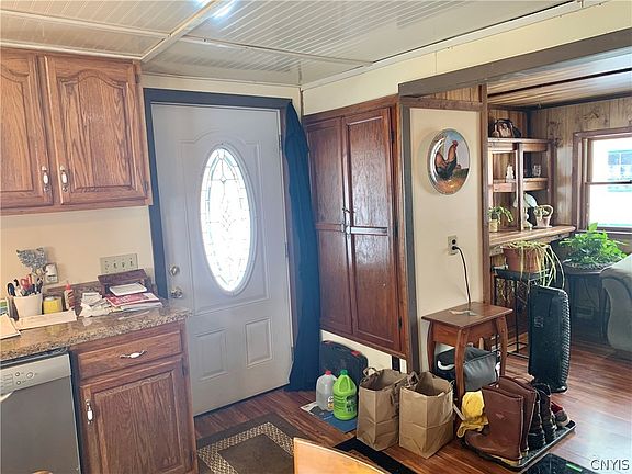 4th image of 3403 Burke Rd