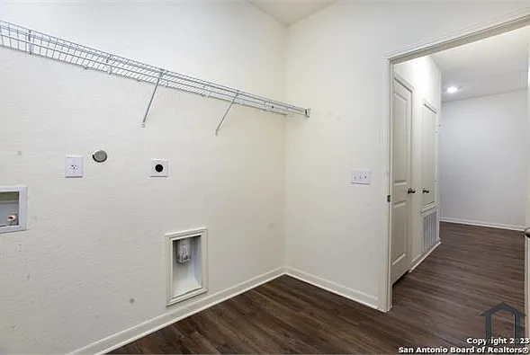 12530 Larissa — Photo 18