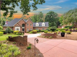 5505 Mecklenburg Rd, Greensboro, NC 27407