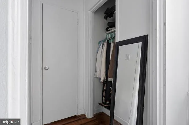 Studio, 400 sqft, $1,650 — Photo 4
