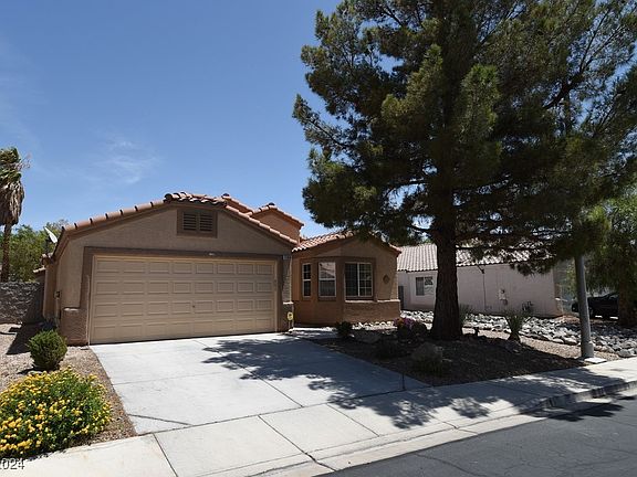2nd image of 1388 Dragon Rock Dr