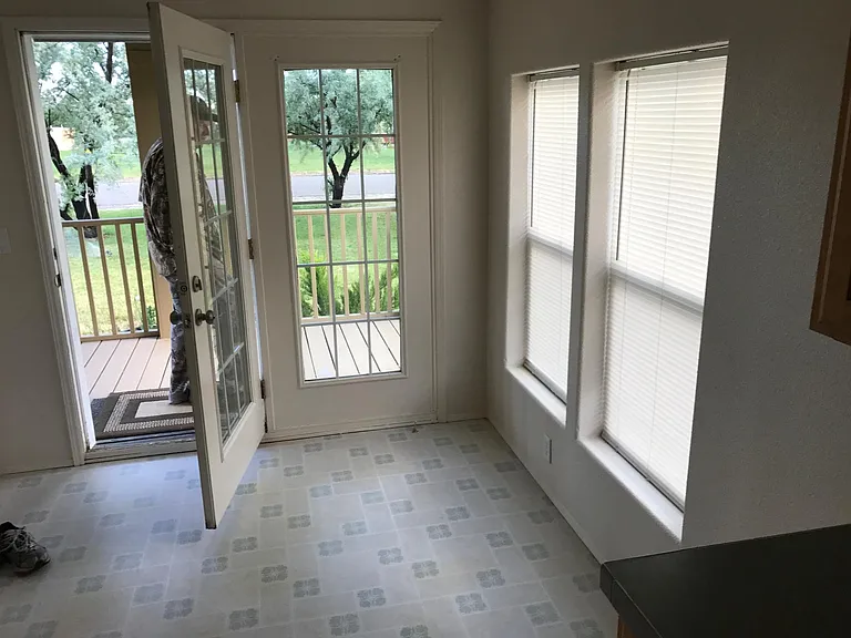 3147 NW 11th Ave — Photo 5