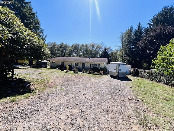 2nd image of 99174 Winchuck River Rd