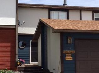 1819 Edinburgh St, Rawlins, WY 82301