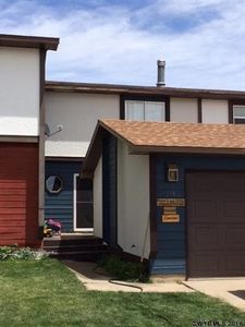 1819 Edinburgh St, Rawlins, WY, 82301