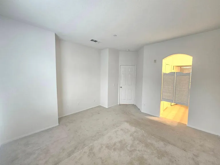 3675 Solana Ct — Photo 10