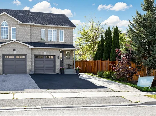 668 Madame St, Mississauga, ON L5W 1H1
