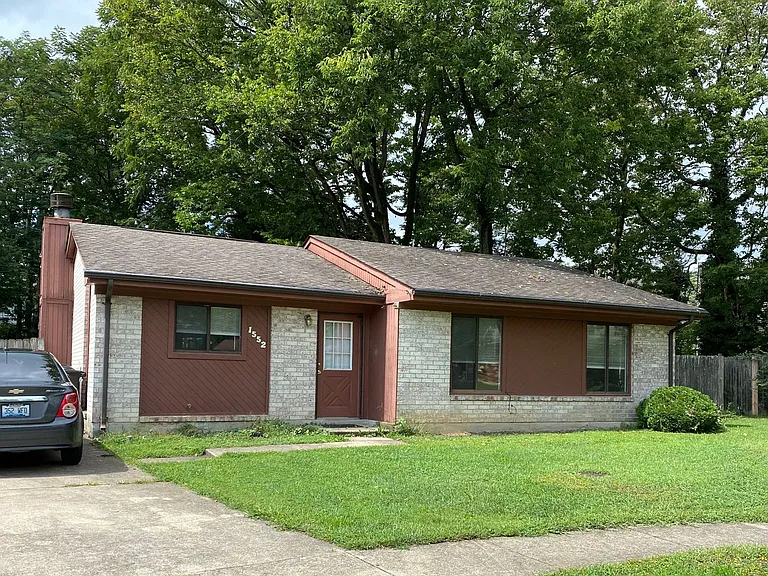 1552 Samara Glen Way — Photo 1