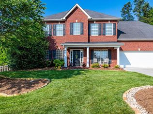 11620 Grove Hill Ln, Knoxville, TN 37932