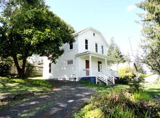 895 S 11th St, Coos Bay, OR 97420