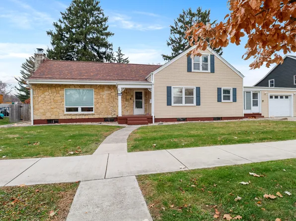 511 E Morgan Ave, Chesterton, IN 46304