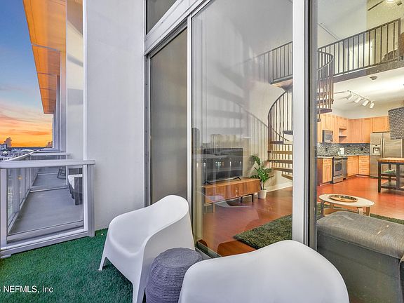 5th image of 150 E ROBINSON Street #817