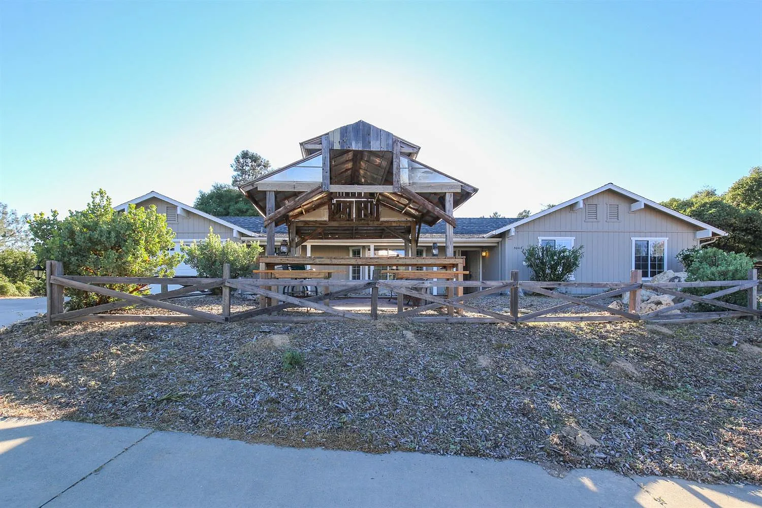 30114 E Longview Ln photo 1