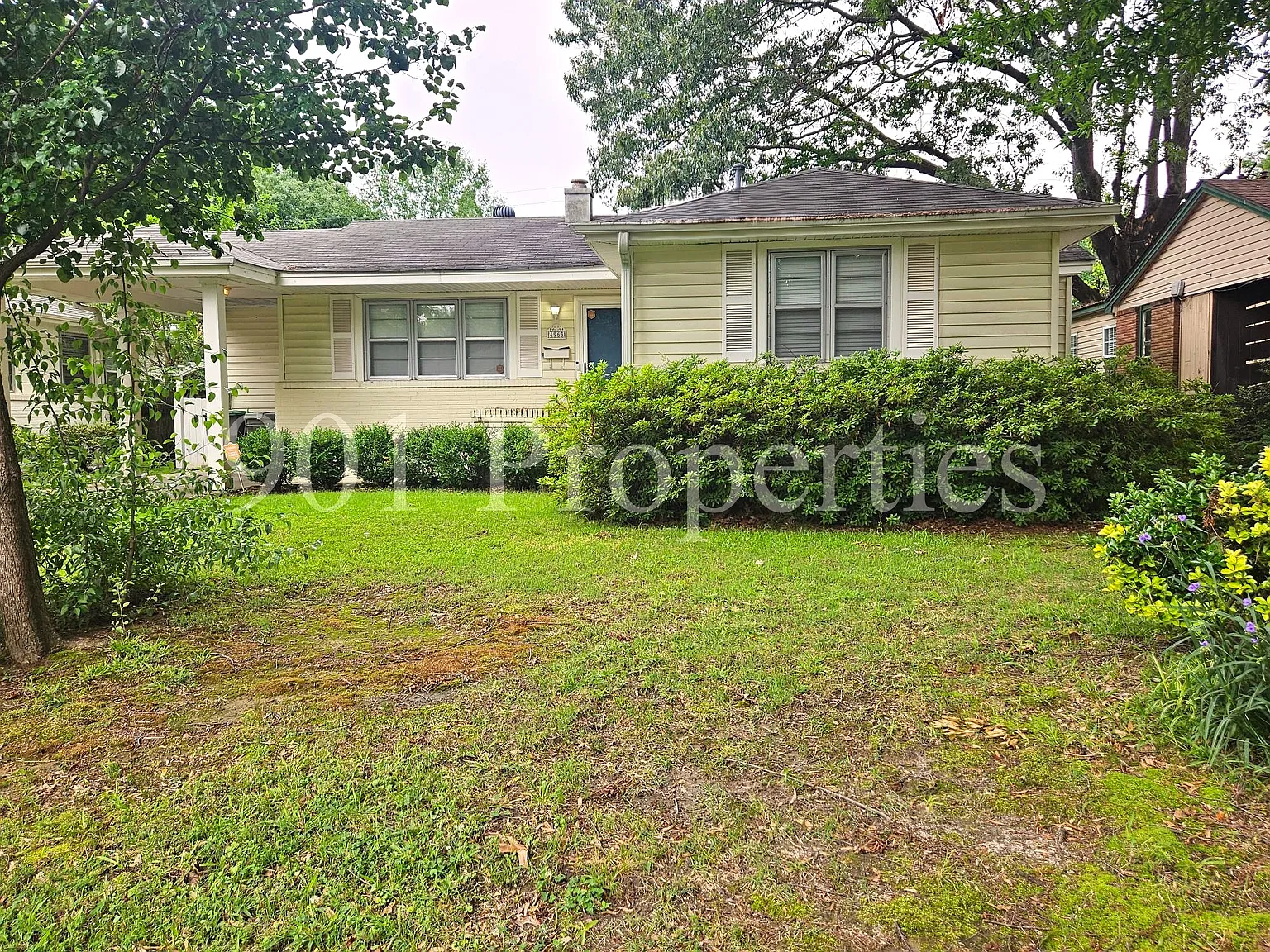 3 bed, 1200 sqft, $1,765 — Photo 1