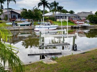 5 Casa Rio Dr #5, Englewood, FL 34223