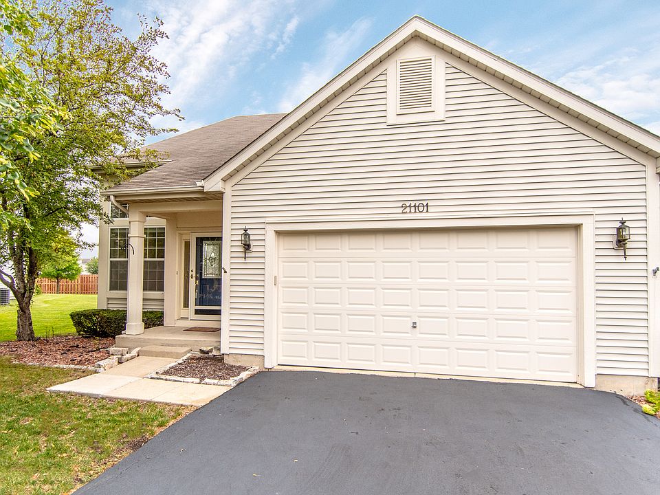 21101 Lily Lake Ct, Crest Hill, IL 60403 Zillow