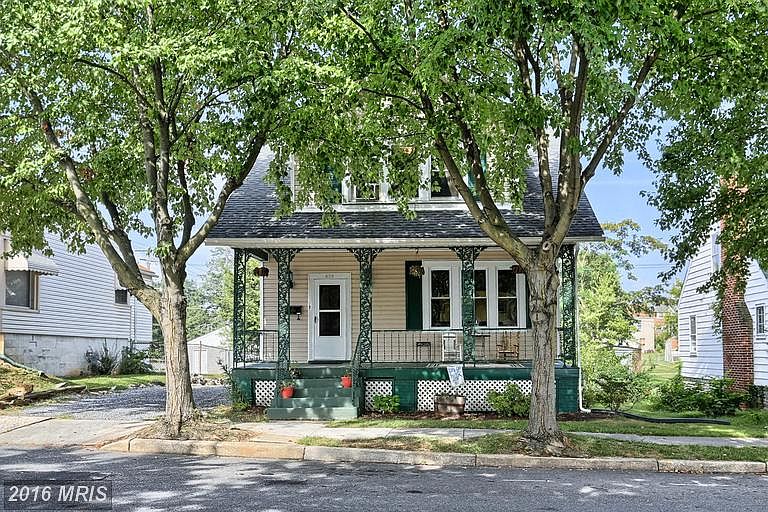 1st image of 929 Guilford Ave