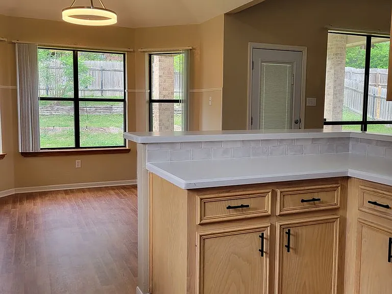 1104 Lambrusco Dr — Photo 13