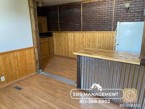 4th image of 21 E Chandler Ave #B