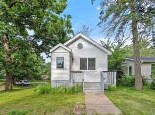 100 Warner Ave S, Saint Paul, MN 55115