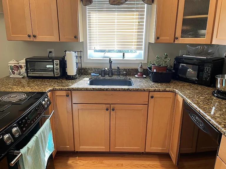 1404 Palisado Ave — Photo 8