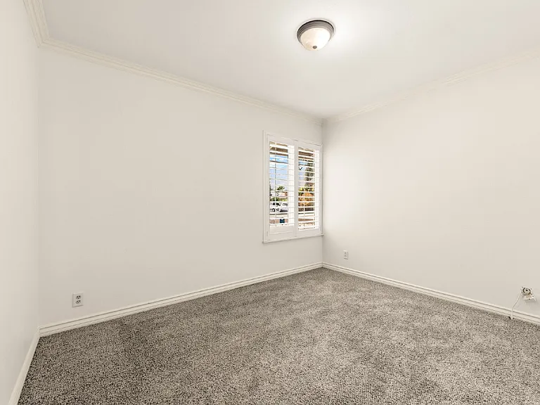 232 Village Sq — Photo 14