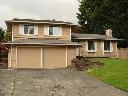 1837 172nd Pl NE Photo 1